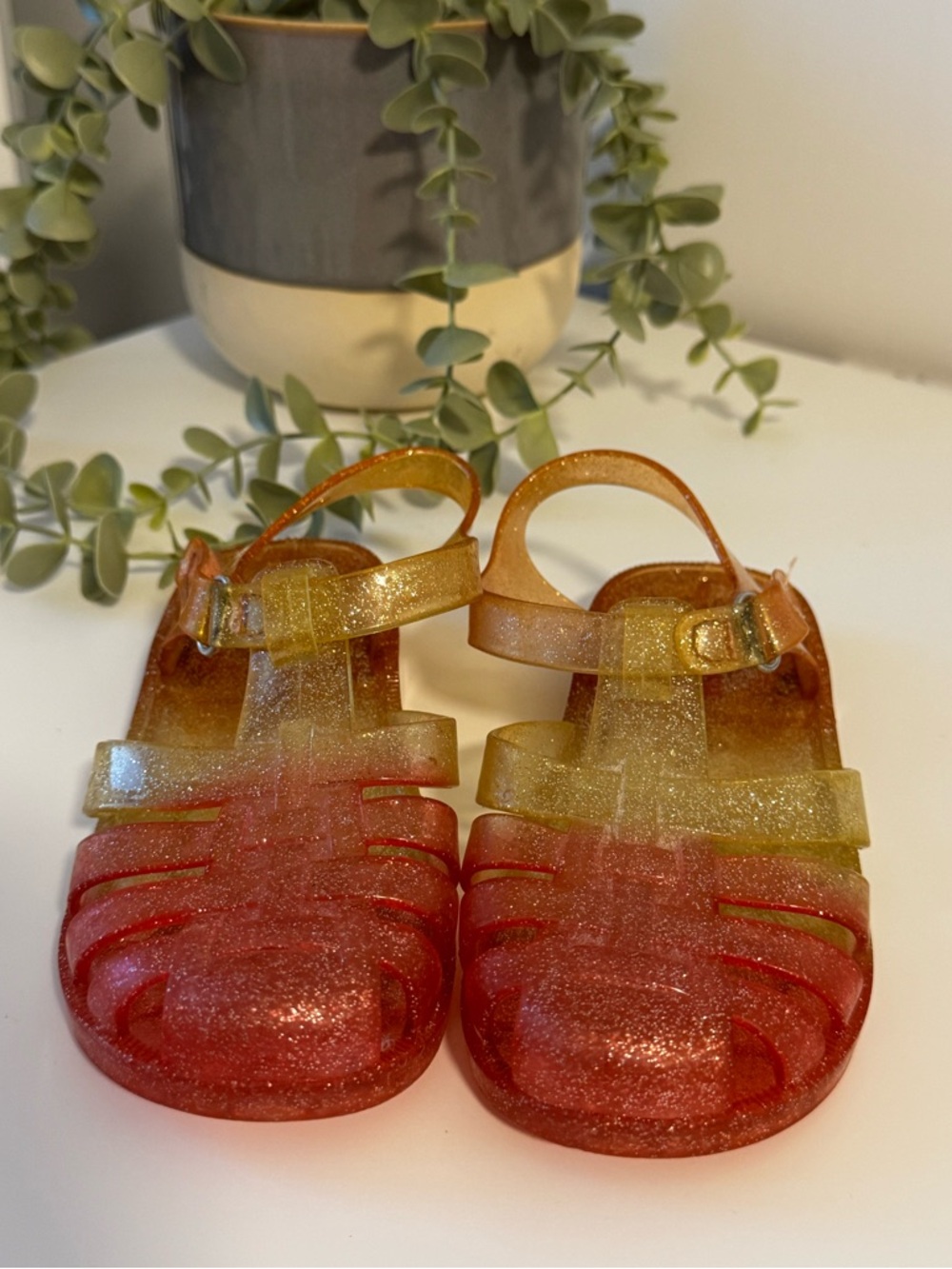 Kids glitter jelly sandals in pink & gold ombré sparkle ✨ Oshkosh B’gosh Size 11